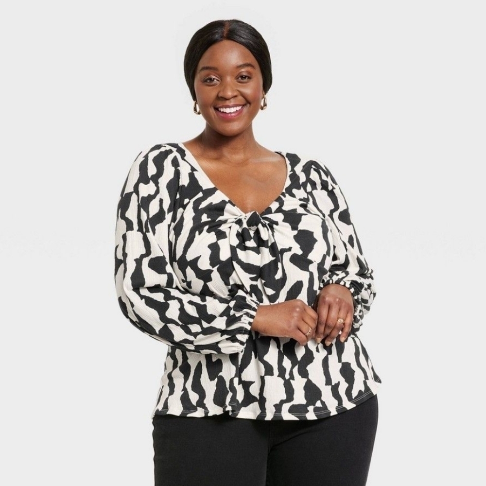 NWT Ava & Viv Black Long Sleeve Sweetheart Neck Tie-Front Jersey T-Shirt (1X,2X)